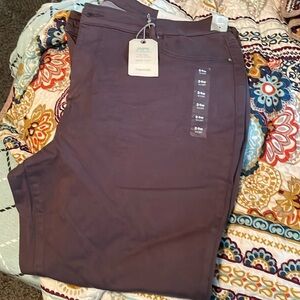NWT Maurice’s brwonish/ marronish denim flex jeggings